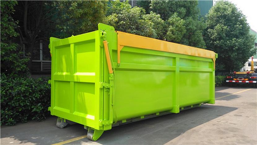 散装垃圾箱的基础上的又一升级产品,该箱体顶盖和尾门均采用液压装置